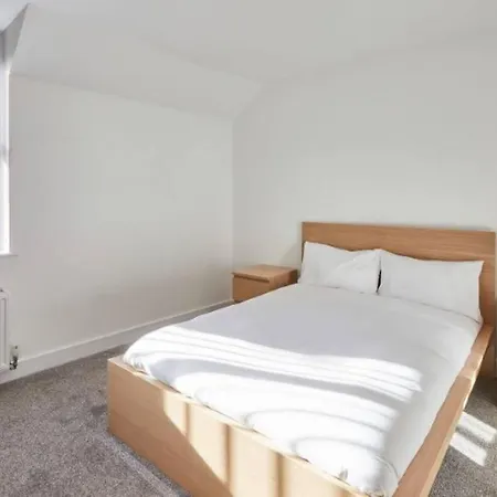 Zetland House Apartment 6 Loftus Loftus